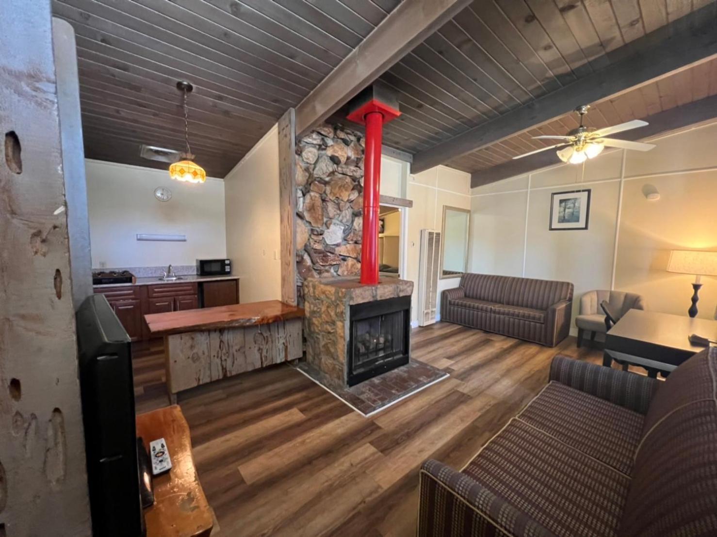 Omeo Suites Big Bear Velké Medvědí jezero Pokoj fotografie