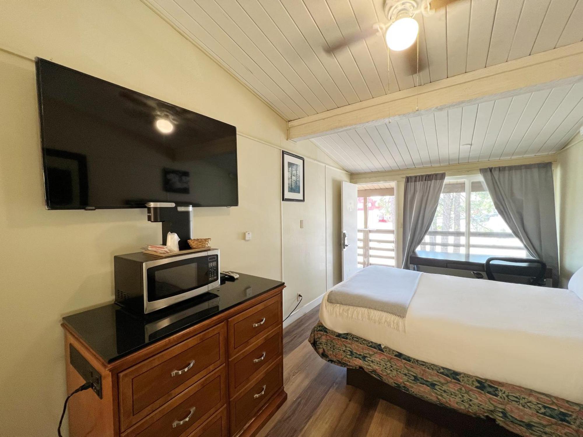 Omeo Suites Big Bear Velké Medvědí jezero Pokoj fotografie